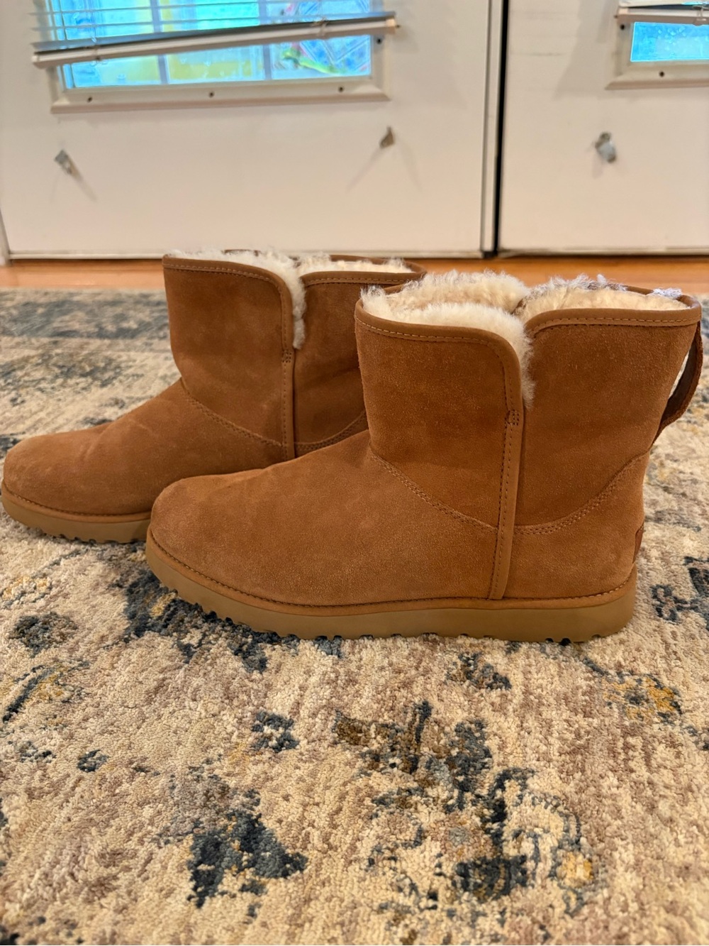 UGG Womens Cory II Ankle Bootie Genuine Shearling Suede Short Tan Size US 9